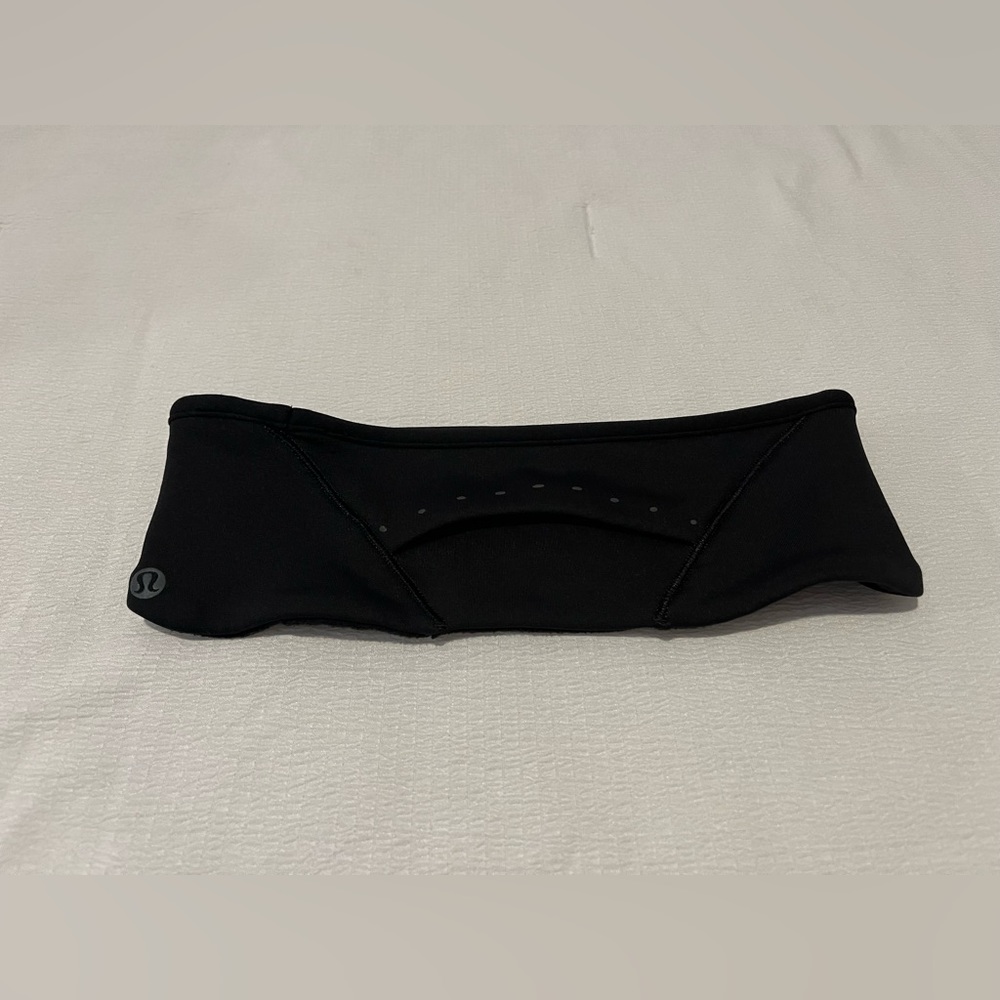 Lululemon Run for It All Earwarmer